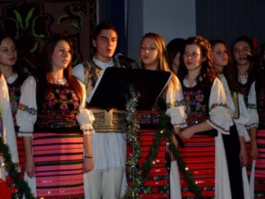 Colinde tradiţionale româneşti la Biserica Haralambie din Constanţa